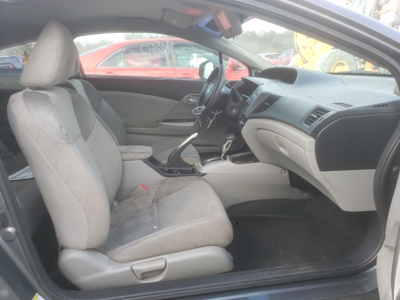 Photo 5 from auction – 2012 HONDA CIVIC LX with VIN 2HGFG3B51CH566377