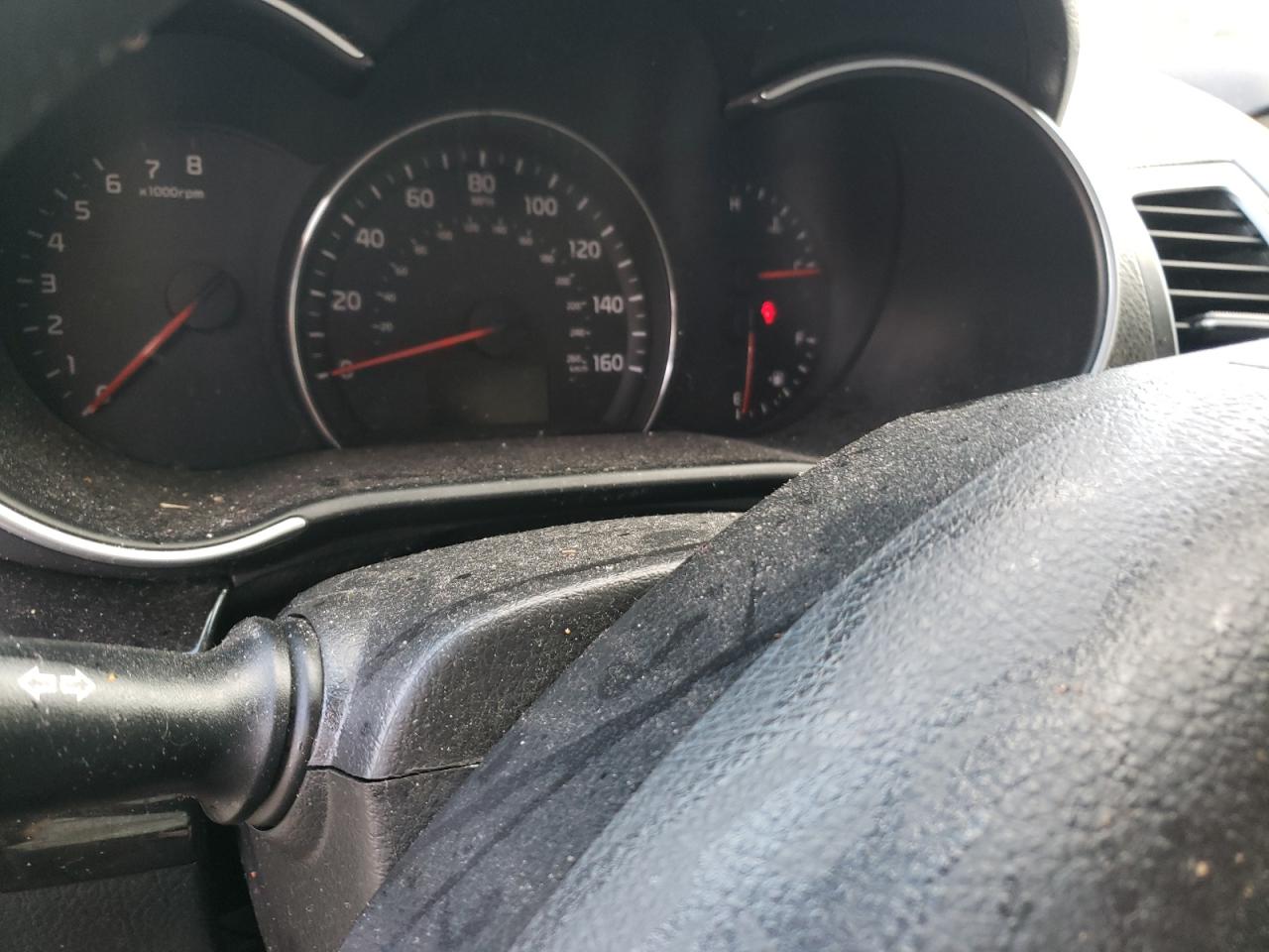 Photo 8 from auction – 2014 KIA SORENTO LX with VIN 5XYKT3A67EG495478