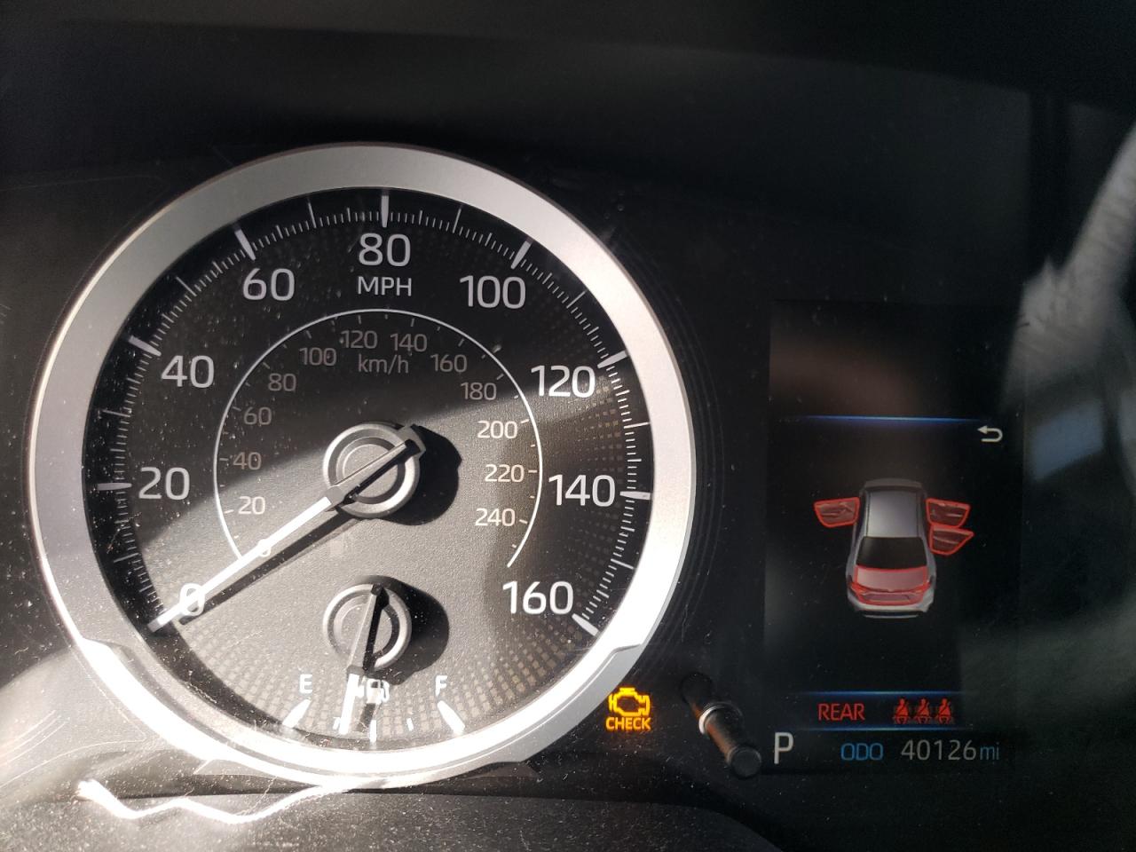 Photo 8 from auction – 2020 TOYOTA COROLLA LE with VIN 5YFEPRAE0LP027967