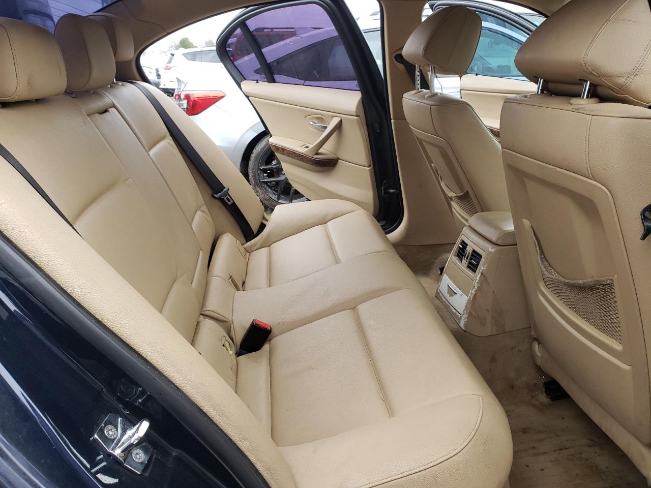 Photo 6 from auction – 2007 BMW 328 XI with VIN WBAVC93597KX53367