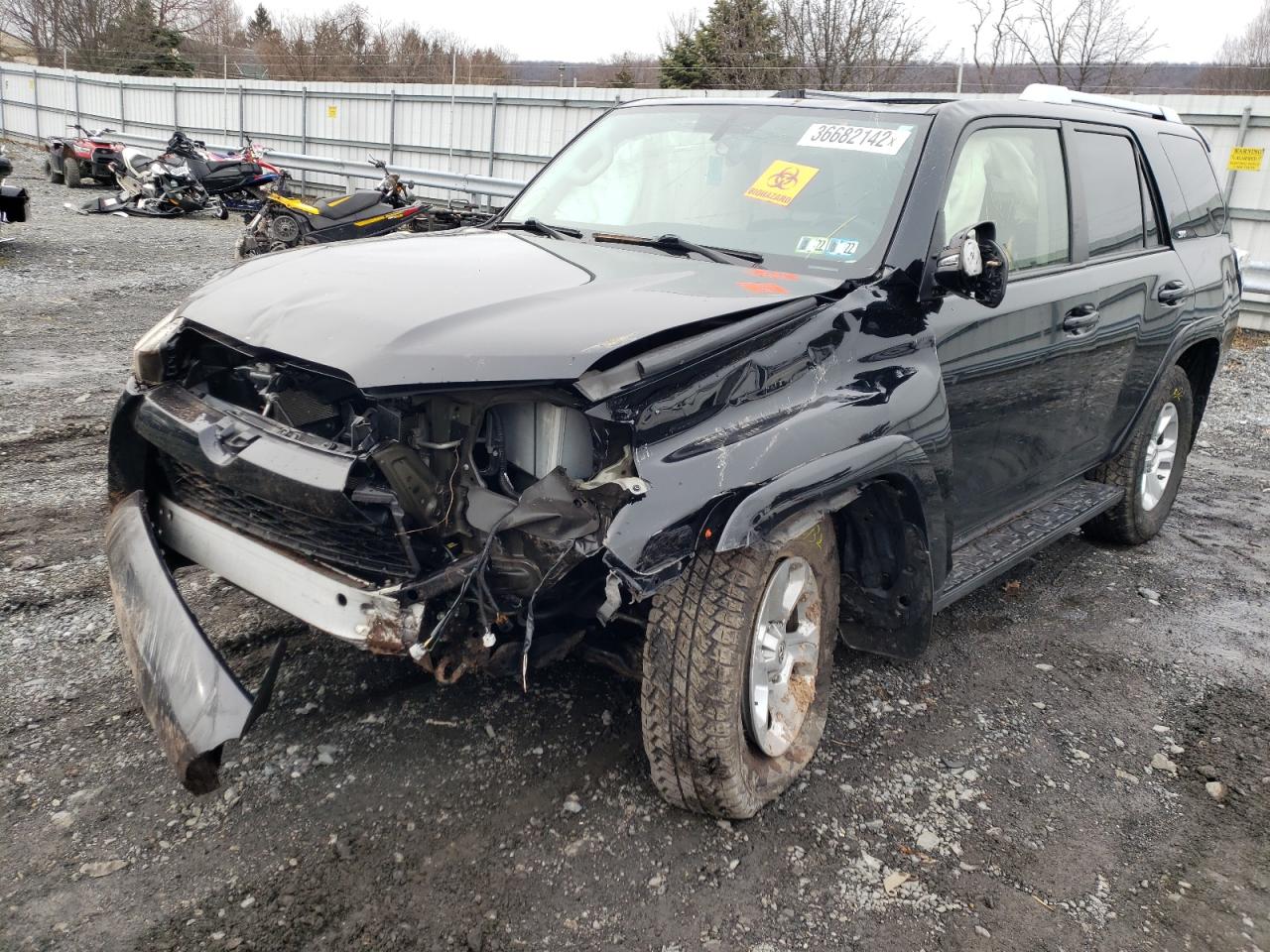 Photo 2 from auction – 2018 TOYOTA 4RUNNER SR with VIN JTEBU5JR2J5537248