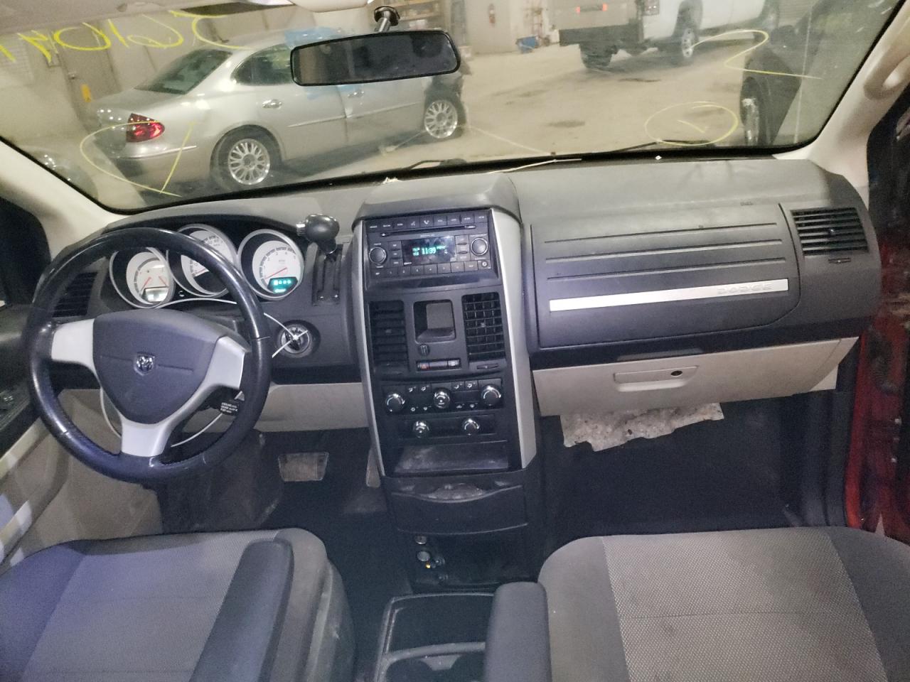 Photo 9 from auction – 2008 DODGE GRAND CARA with VIN 2D8HN54P78R662945