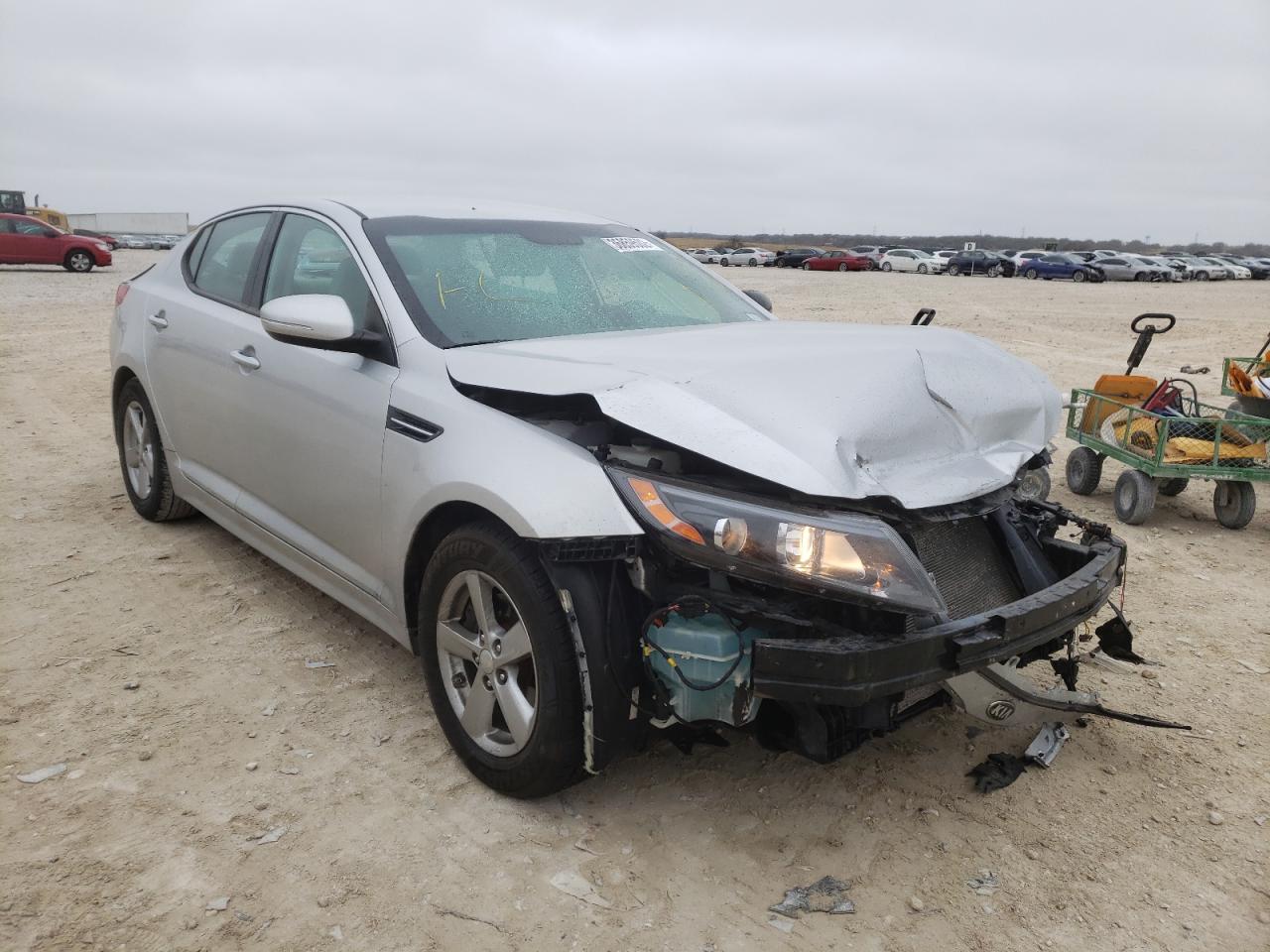 KIA OPTIMA LX 2015 with VIN 5XXGM4A7XFG357926 - Photo from auction
