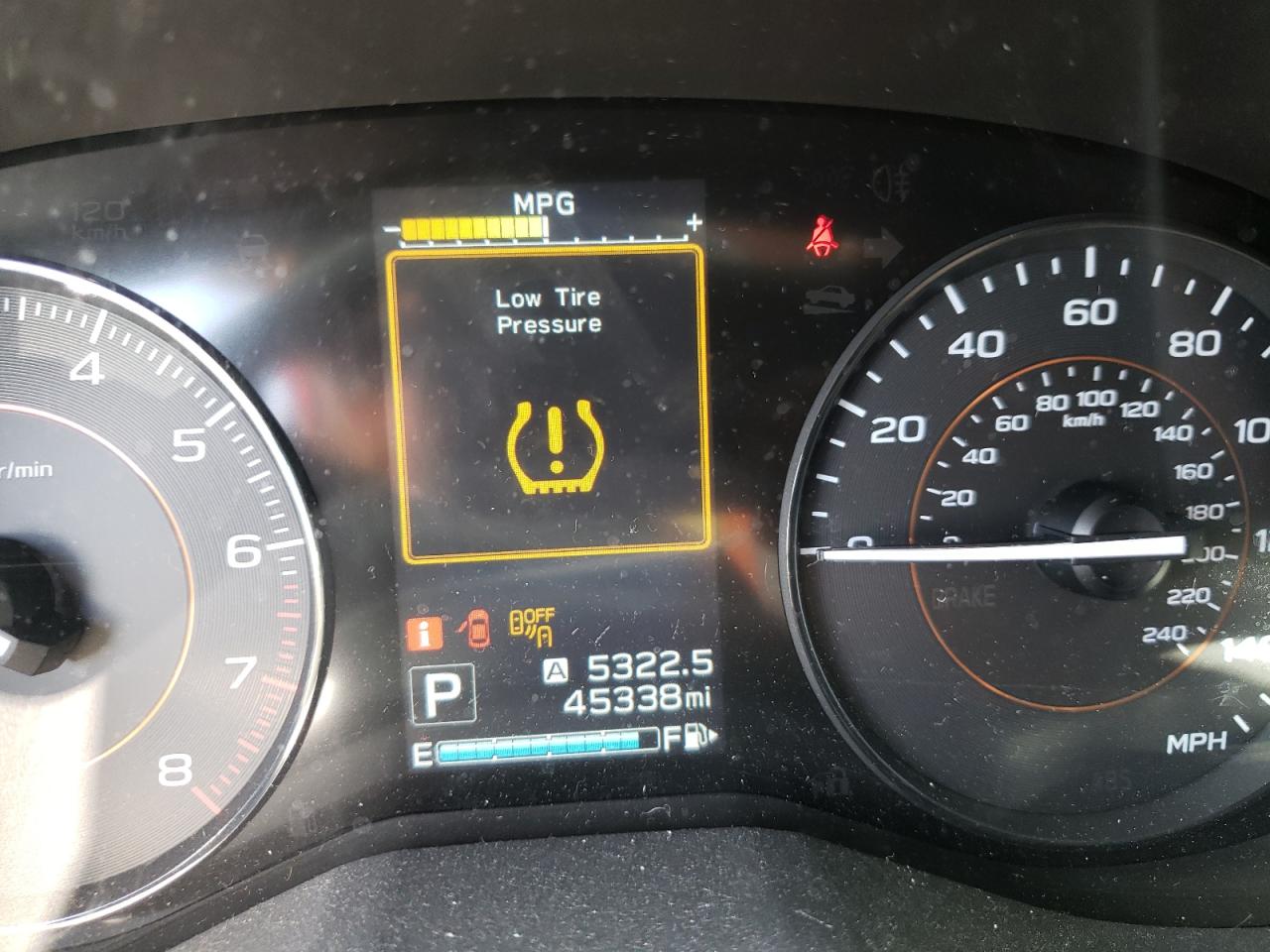 Photo 8 from auction – 2018 SUBARU CROSSTREK with VIN JF2GTADC8JH207966