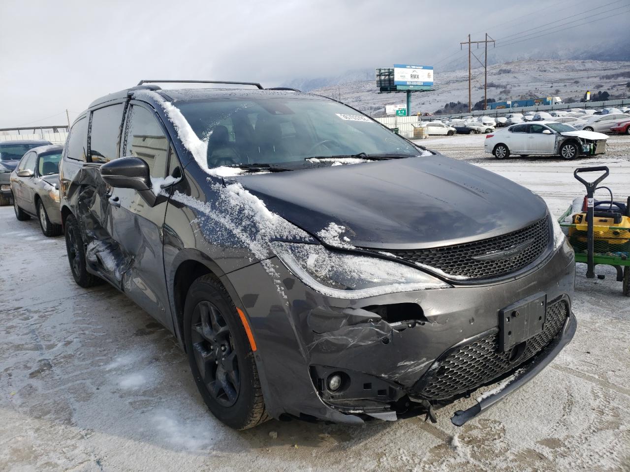 CHRYSLER PACIFICA L 2019 with VIN 2C4RC1GG5KR667730 - Photo from auction