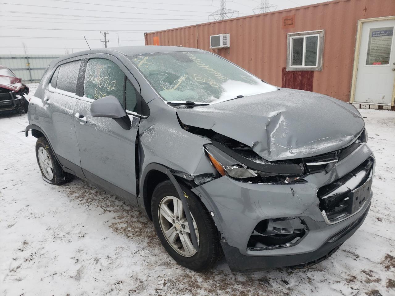 CHEVROLET TRAX LS 2020 with VIN 3GNCJKSB2LL136326 - Photo from auction