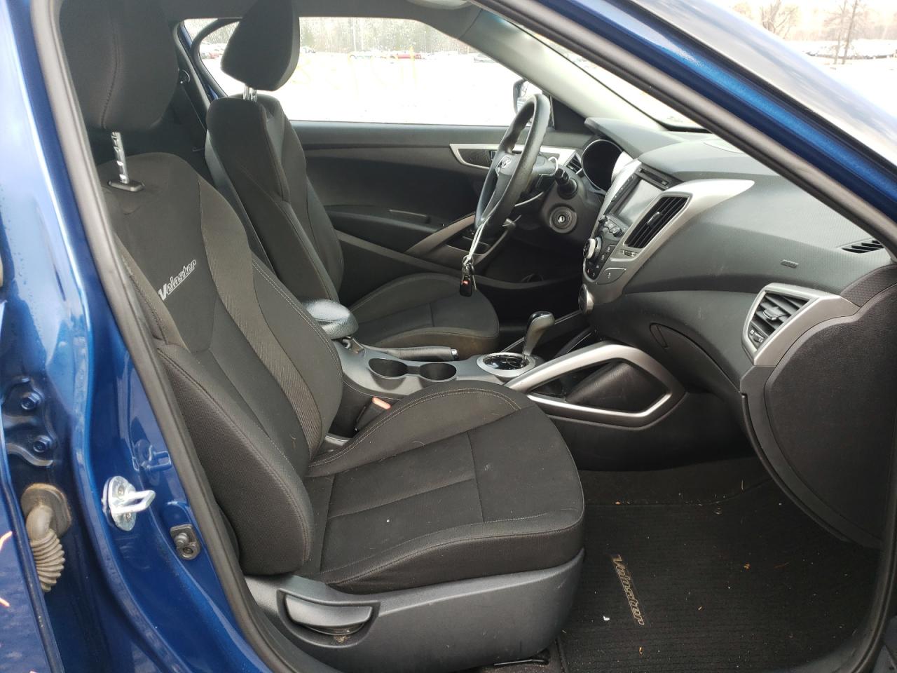 Photo 5 from auction – 2016 HYUNDAI VELOSTER with VIN KMHTC6AD0GU292014
