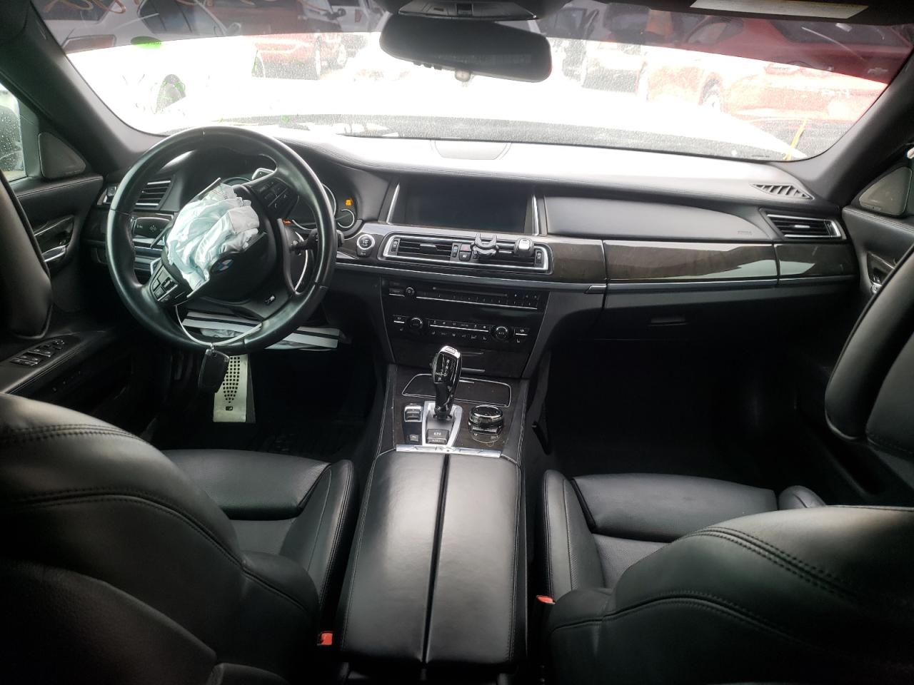 Photo 9 from auction – 2014 BMW 750 LI with VIN WBAYE8C58ED135654
