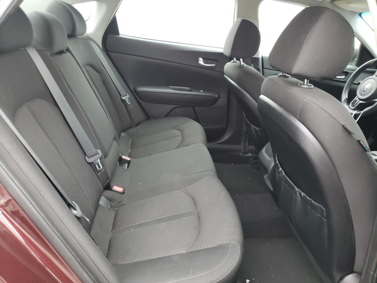 Photo 6 from auction – 2016 KIA OPTIMA LX with VIN 5XXGT4L35GG075756