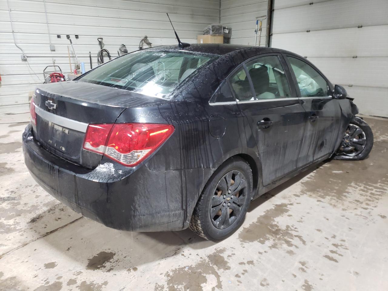 Photo 4 from auction – 2012 CHEVROLET CRUZE with VIN 1G1PC5SHXC7190111