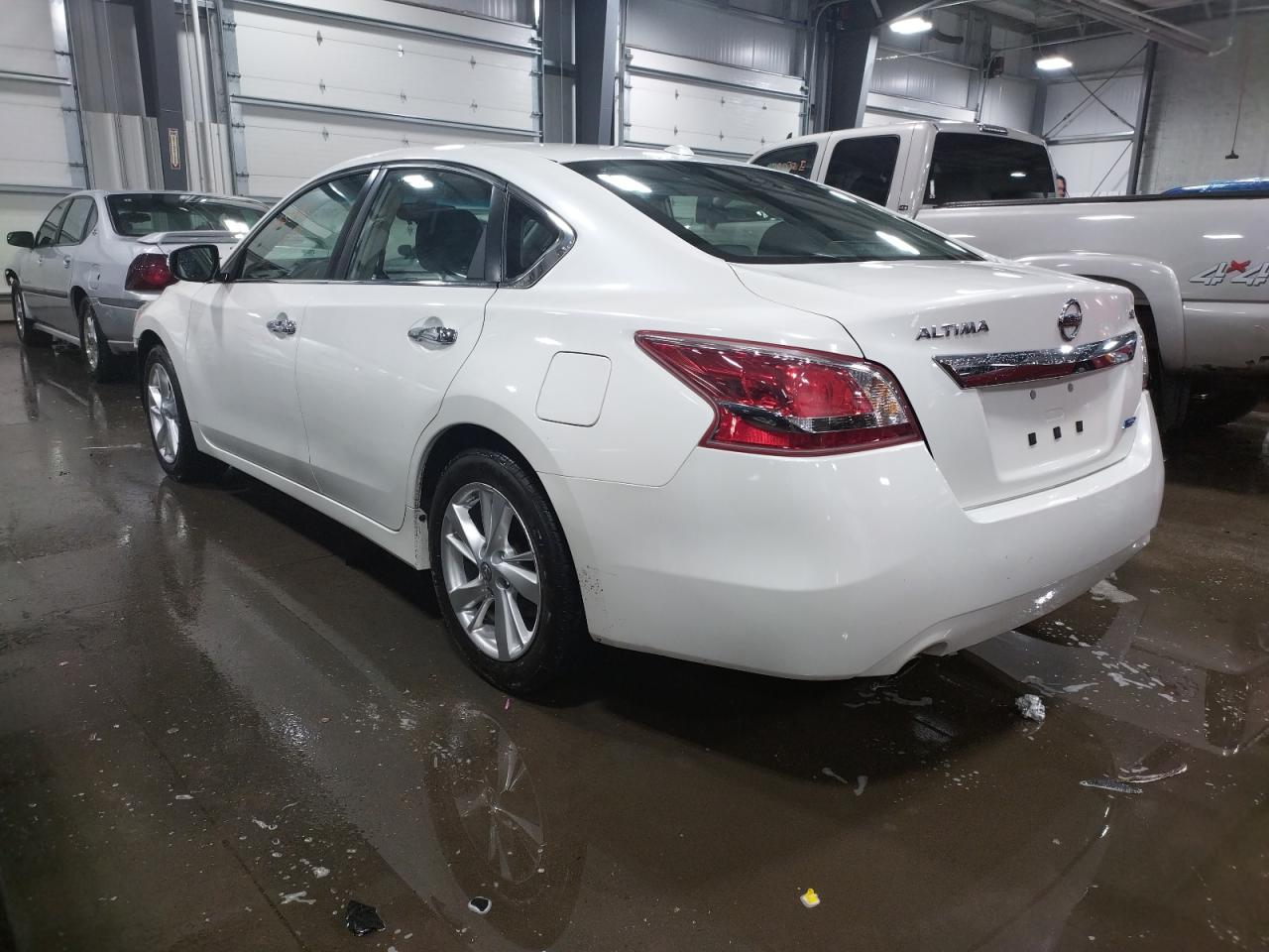 Photo 3 from auction – 2013 NISSAN ALTIMA 2.5 with VIN 1N4AL3AP1DC152310