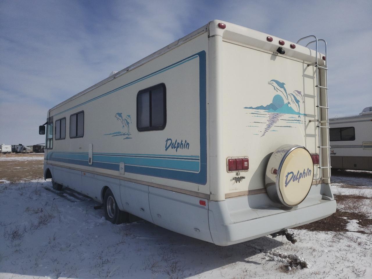 Photo 3 from auction – 1995 TOYOTA DOLPHIN with VIN 3FCMF53G9SJA08041