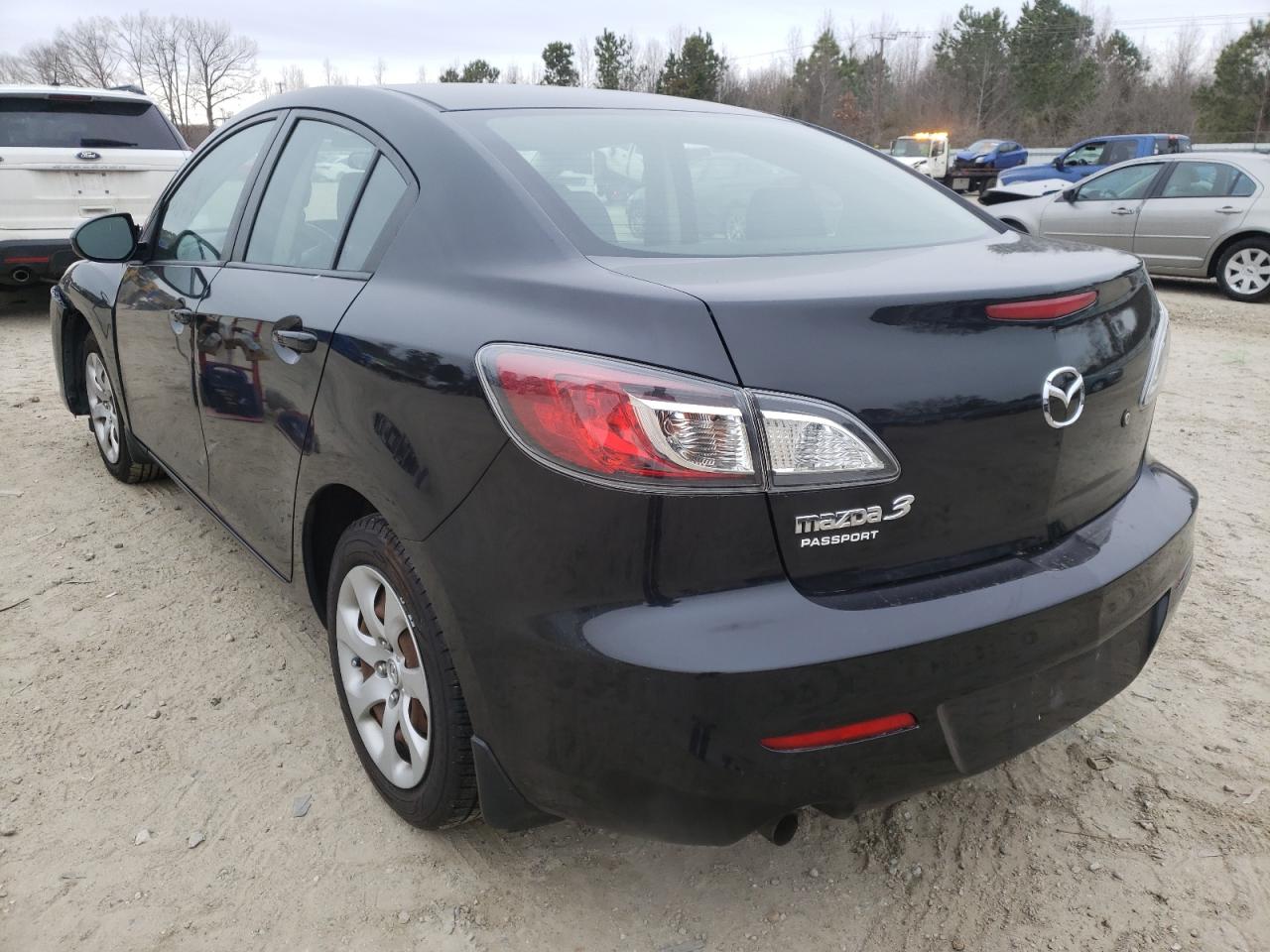 Photo 3 from auction – 2013 MAZDA 3 I with VIN JM1BL1TF6D1743686