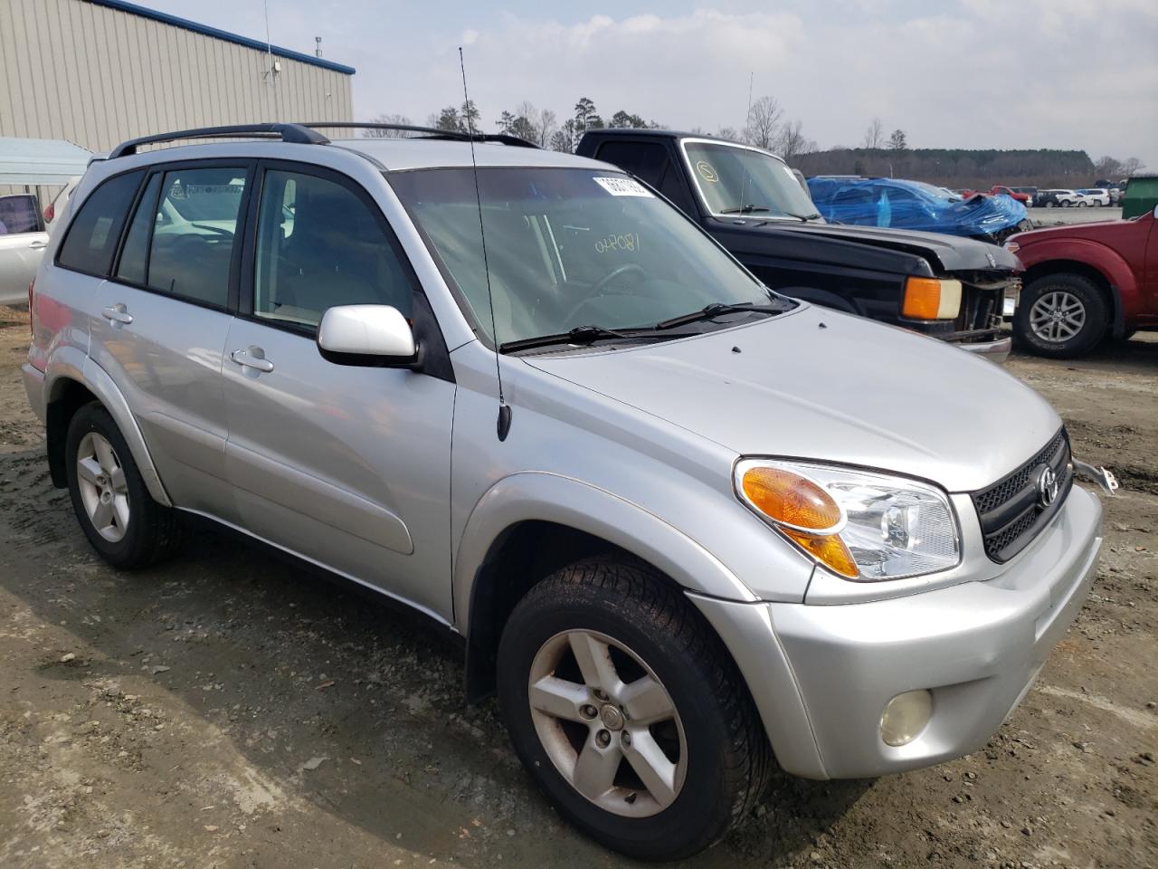TOYOTA RAV4 2004 with VIN JTEHD20V446005652 - Photo from auction