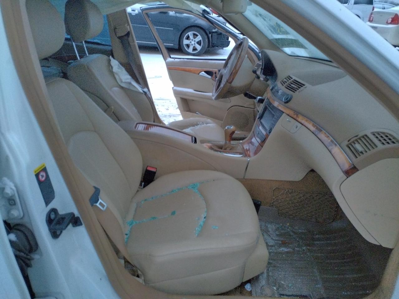Photo 5 from auction – 2009 MERCEDES-BENZ E 320 CDI with VIN WDBUF22X19B367074