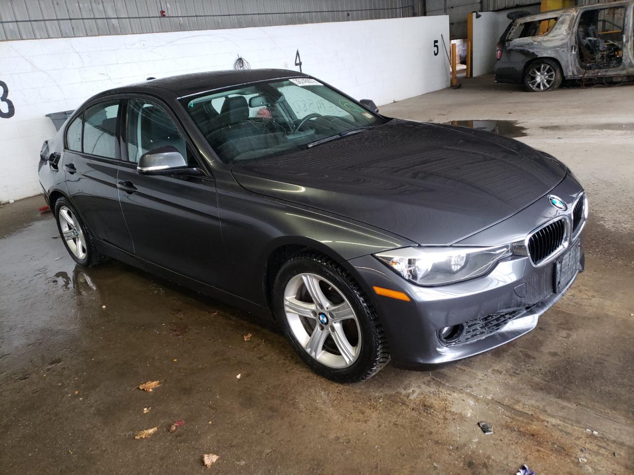 BMW 328 XI 2013 with VIN WBA3B3G52DNR80962 - Photo from auction