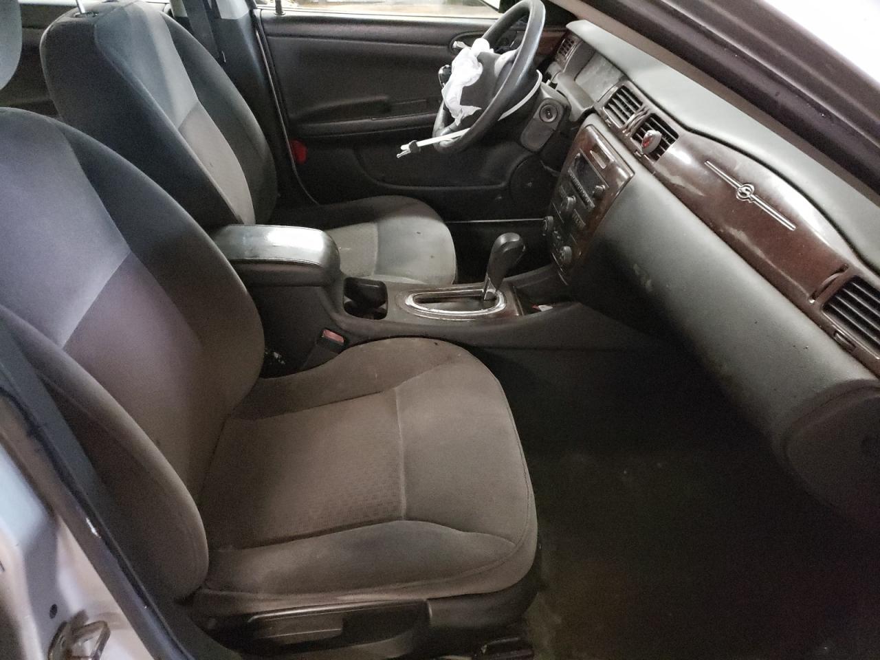 Photo 5 from auction – 2010 CHEVROLET IMPALA with VIN 2G1WA5EK2A1140998