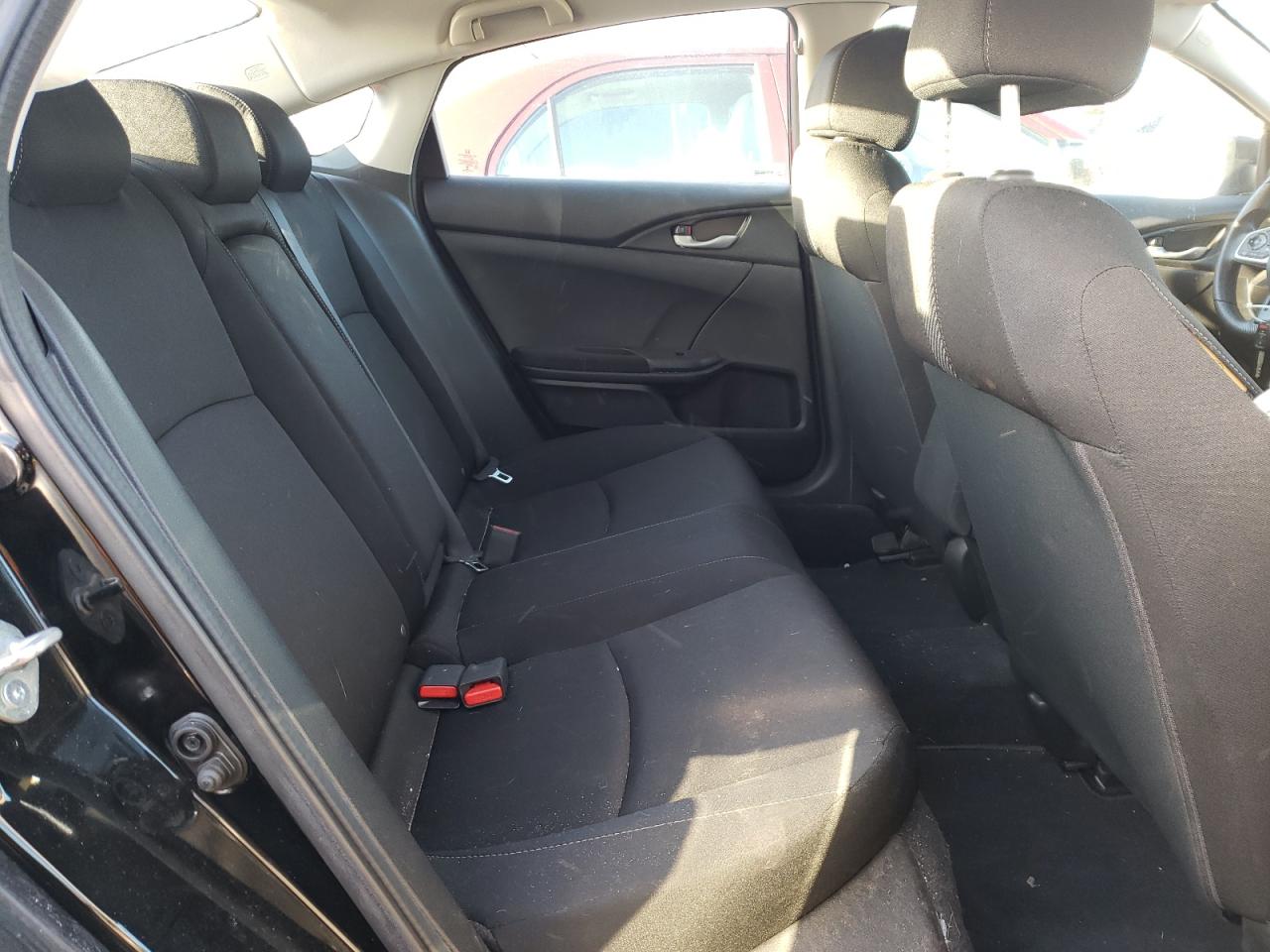 Photo 6 from auction – 2018 HONDA CIVIC LX with VIN 2HGFC2F53JH009130