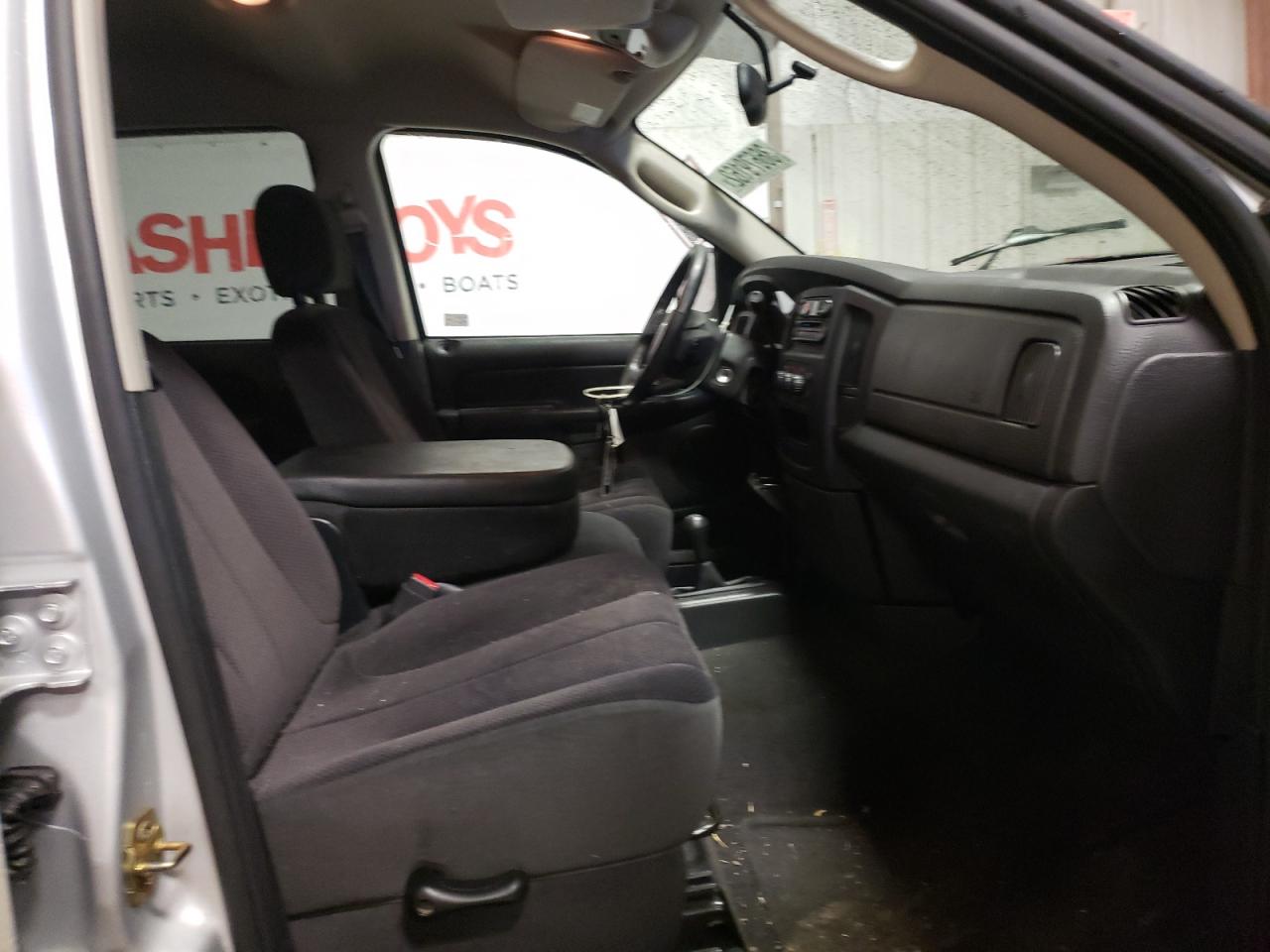 Photo 5 from auction – 2004 DODGE RAM 1500 S with VIN 1D7HU18D44S656741