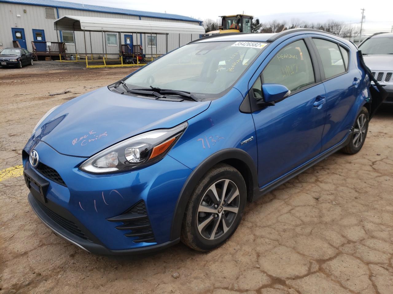 Photo 2 from auction – 2018 TOYOTA PRIUS C with VIN JTDKDTB32J1613805