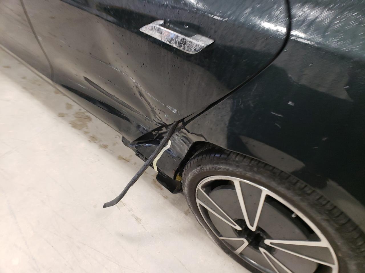 Photo 9 from auction – 2013 TESLA MODEL S 85 with VIN 5YJSA1CN3DFP23710