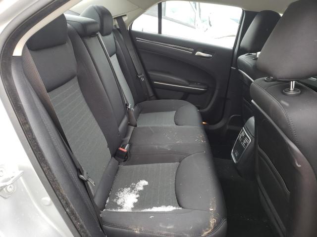 Photo 6 from auction – 2019 CHRYSLER 300 TOURIN with VIN 2C3CCAAG0KH728846