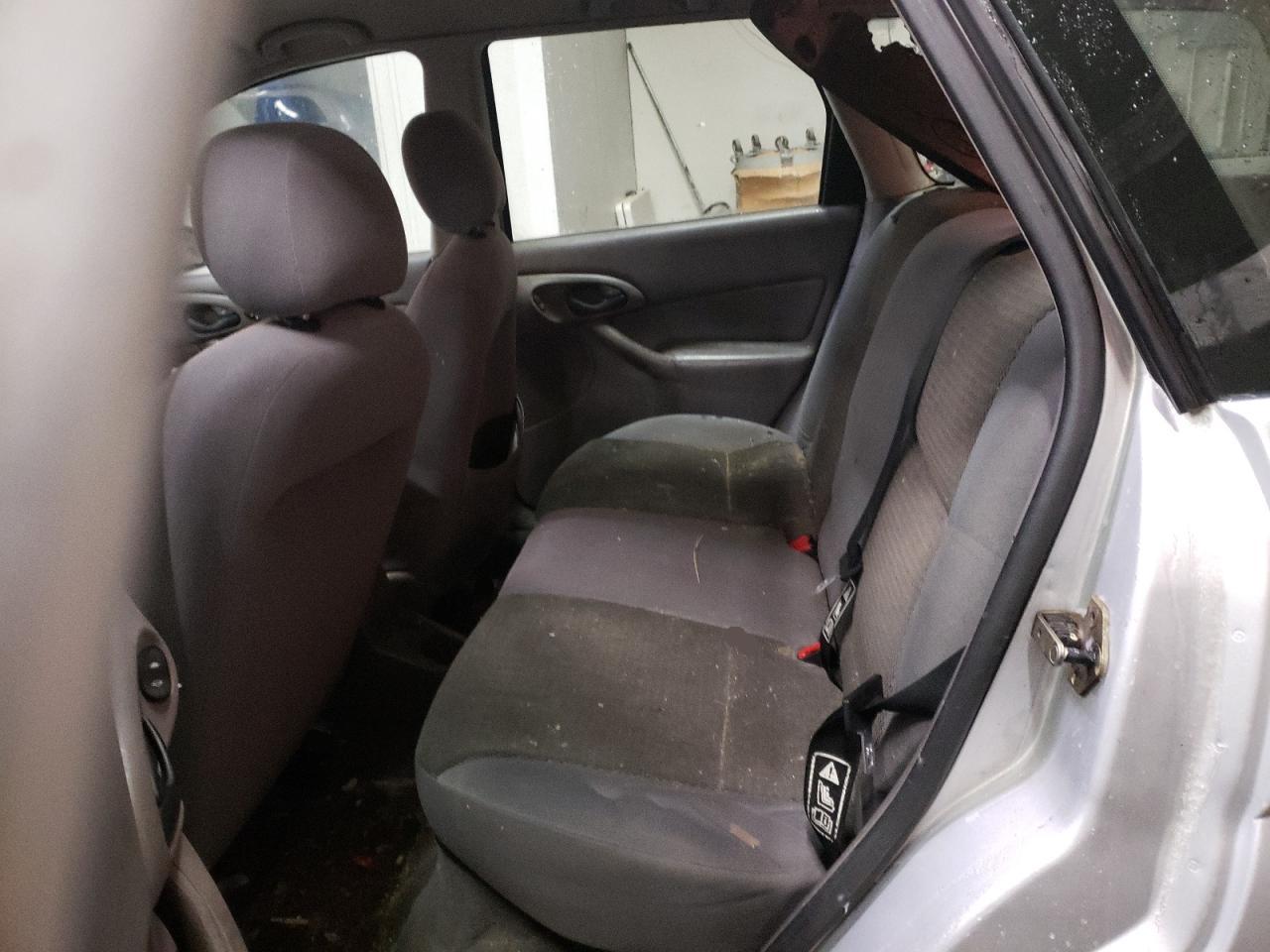 Photo 6 from auction – 2004 FORD FOCUS SE with VIN 1FAFP36374W108620
