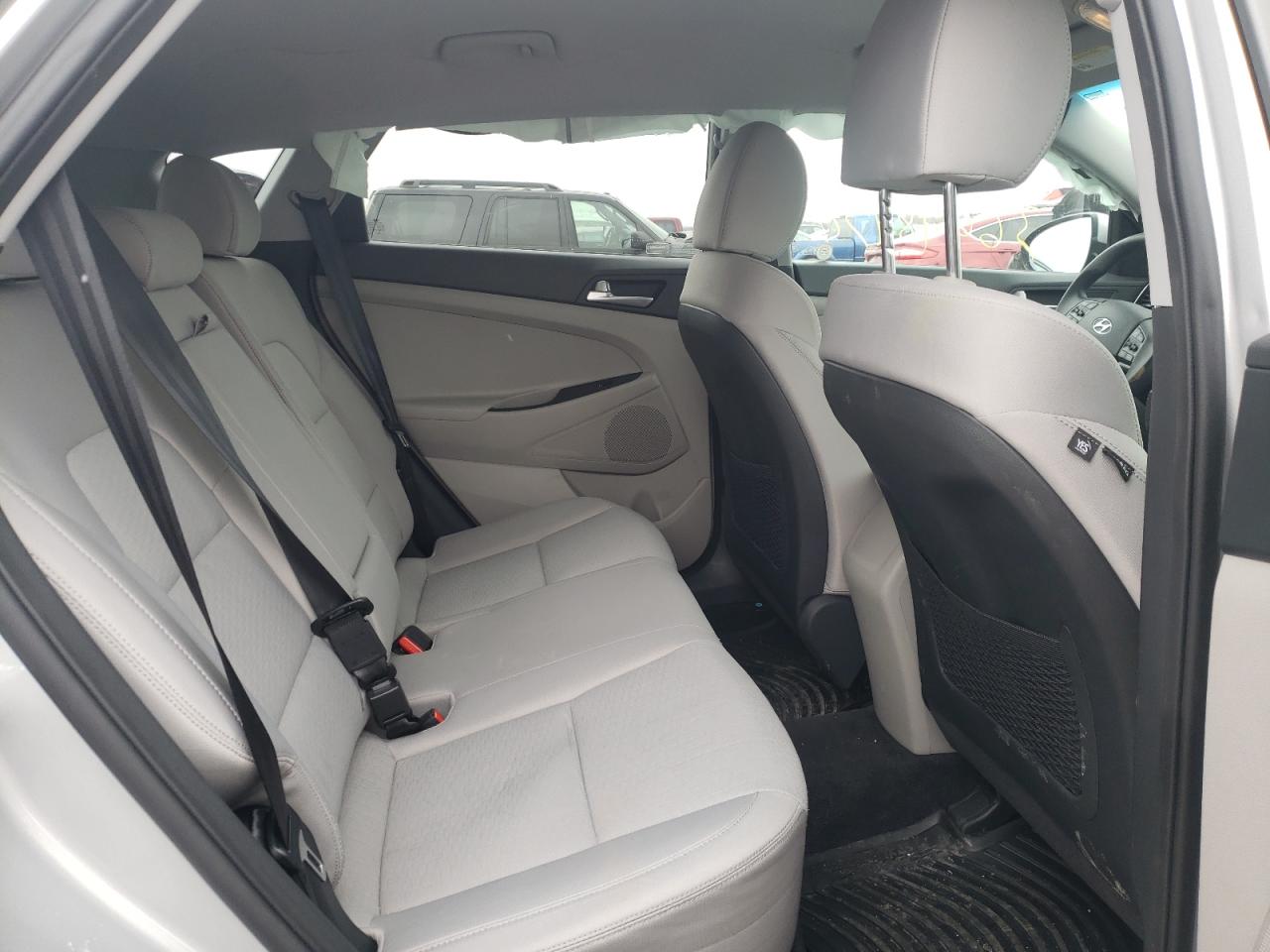 Photo 6 from auction – 2020 HYUNDAI TUCSON LIM with VIN KM8J3CA40LU280803