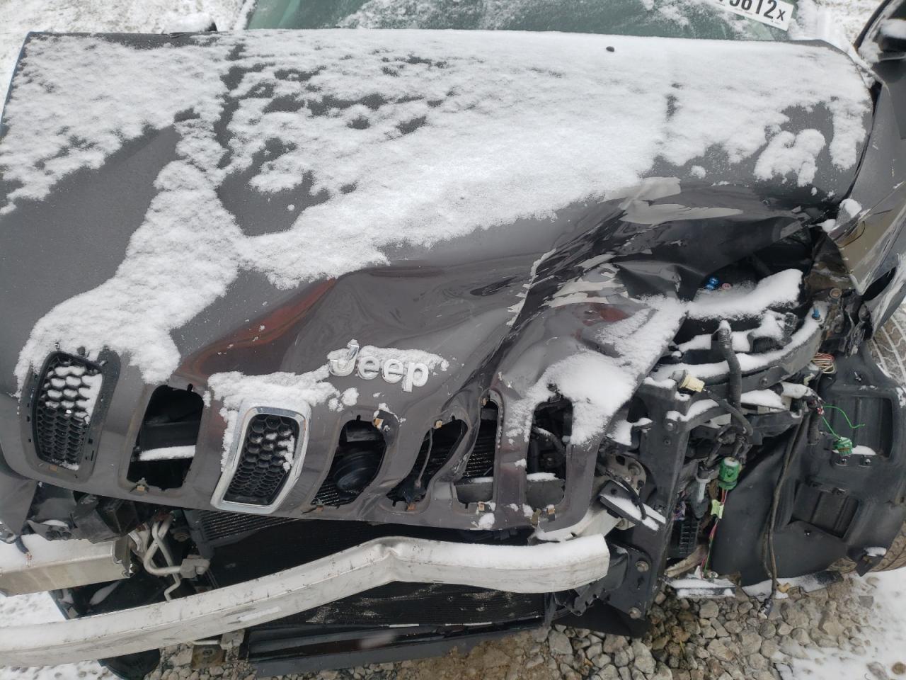 Photo 7 from auction – 2014 JEEP CHEROKEE L with VIN 1C4PJMCB3EW142072