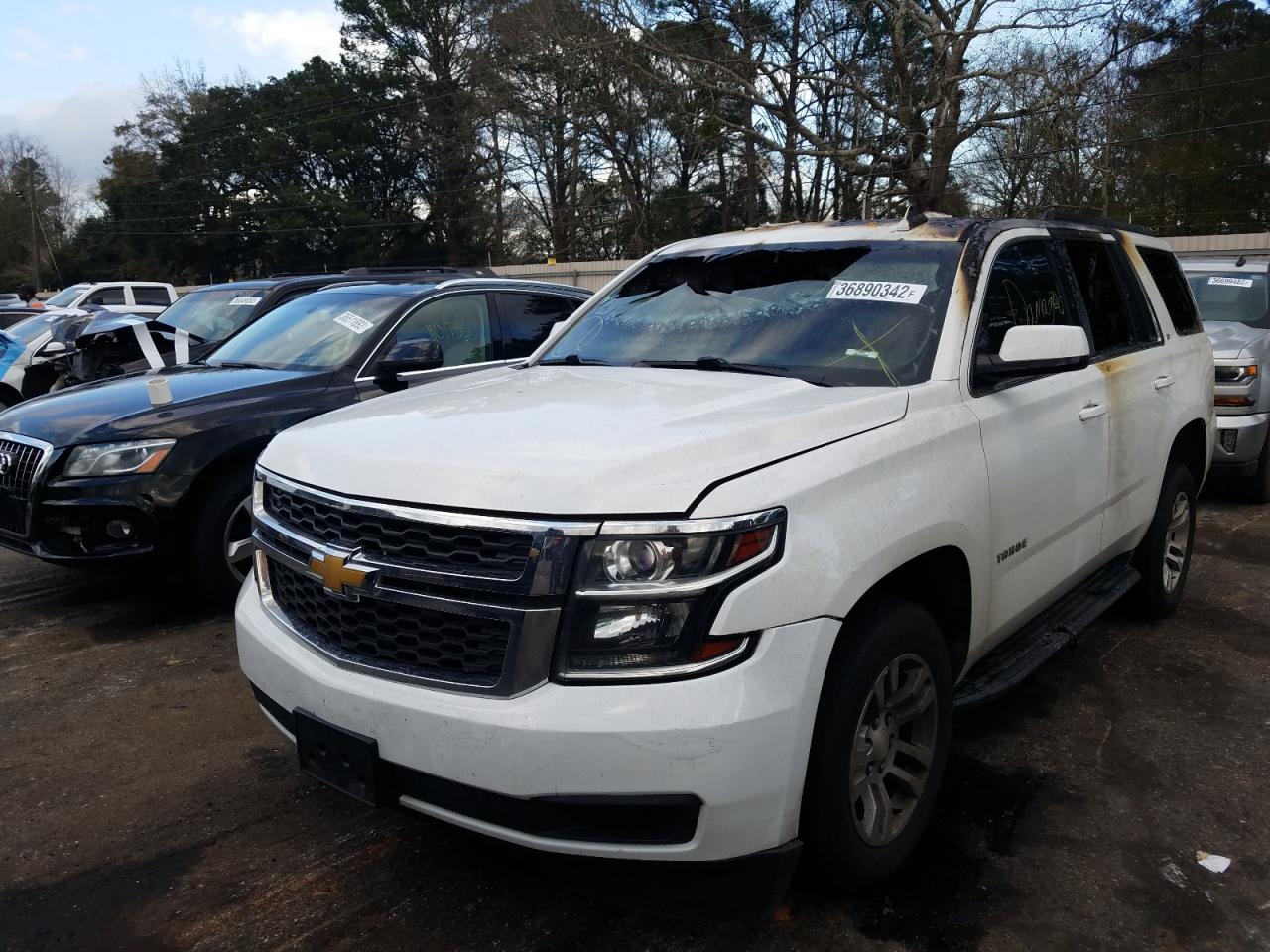 Photo 2 from auction – 2017 CHEVROLET TAHOE C150 with VIN 1GNSCBKC1HR164097