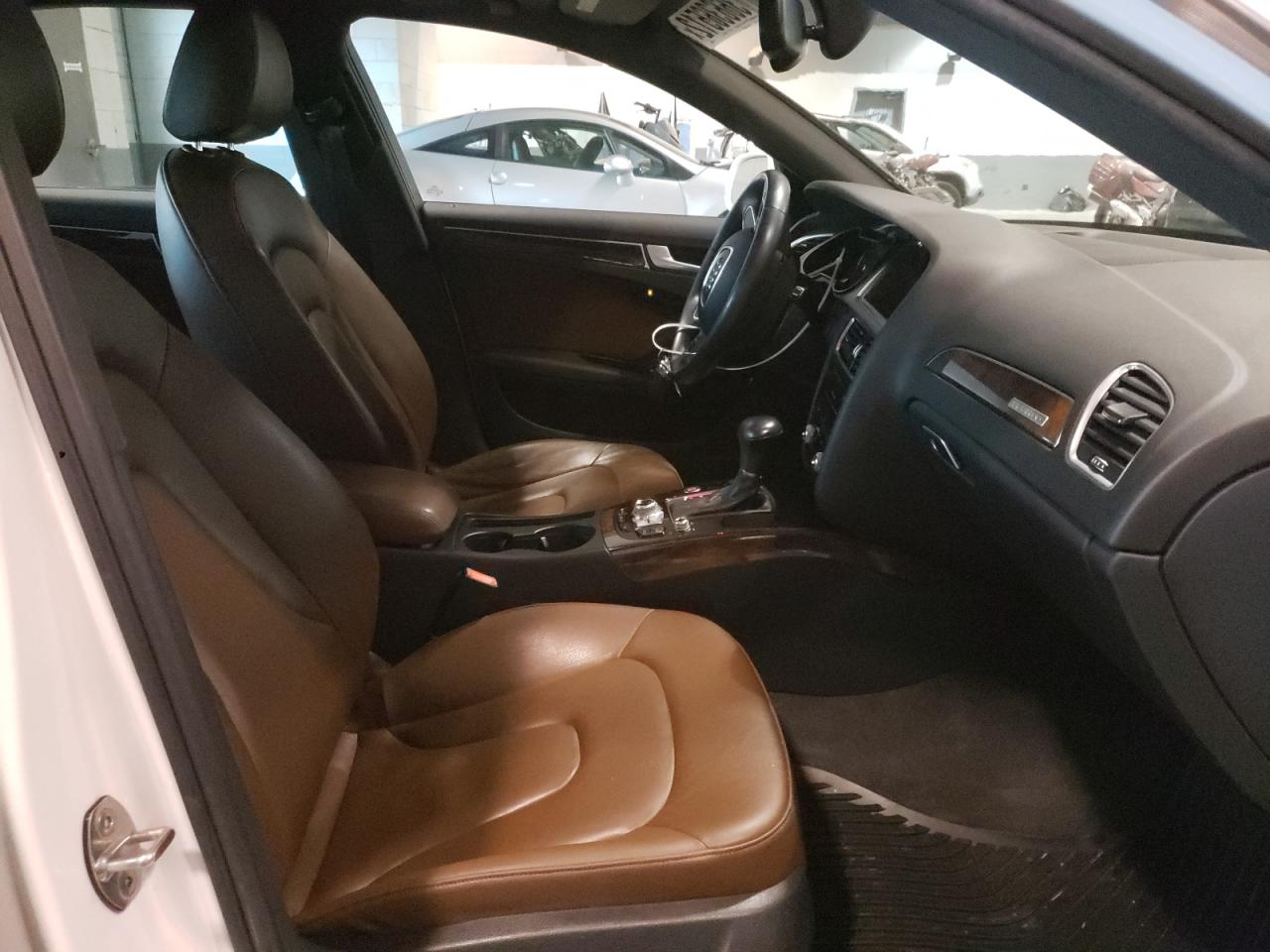 Photo 5 from auction – 2014 AUDI A4 PREMIUM with VIN WAUFFAFL2EN015414