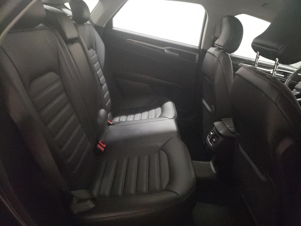 Photo 6 from auction – 2015 FORD FUSION SE with VIN 3FA6P0HD2FR203953