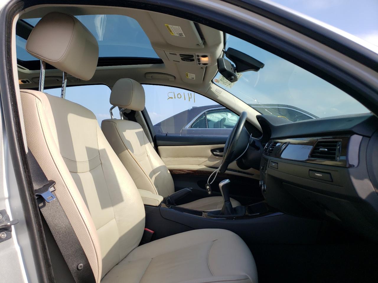 Photo 5 from auction – 2010 BMW 328 XI with VIN WBAUU3C54AA544833
