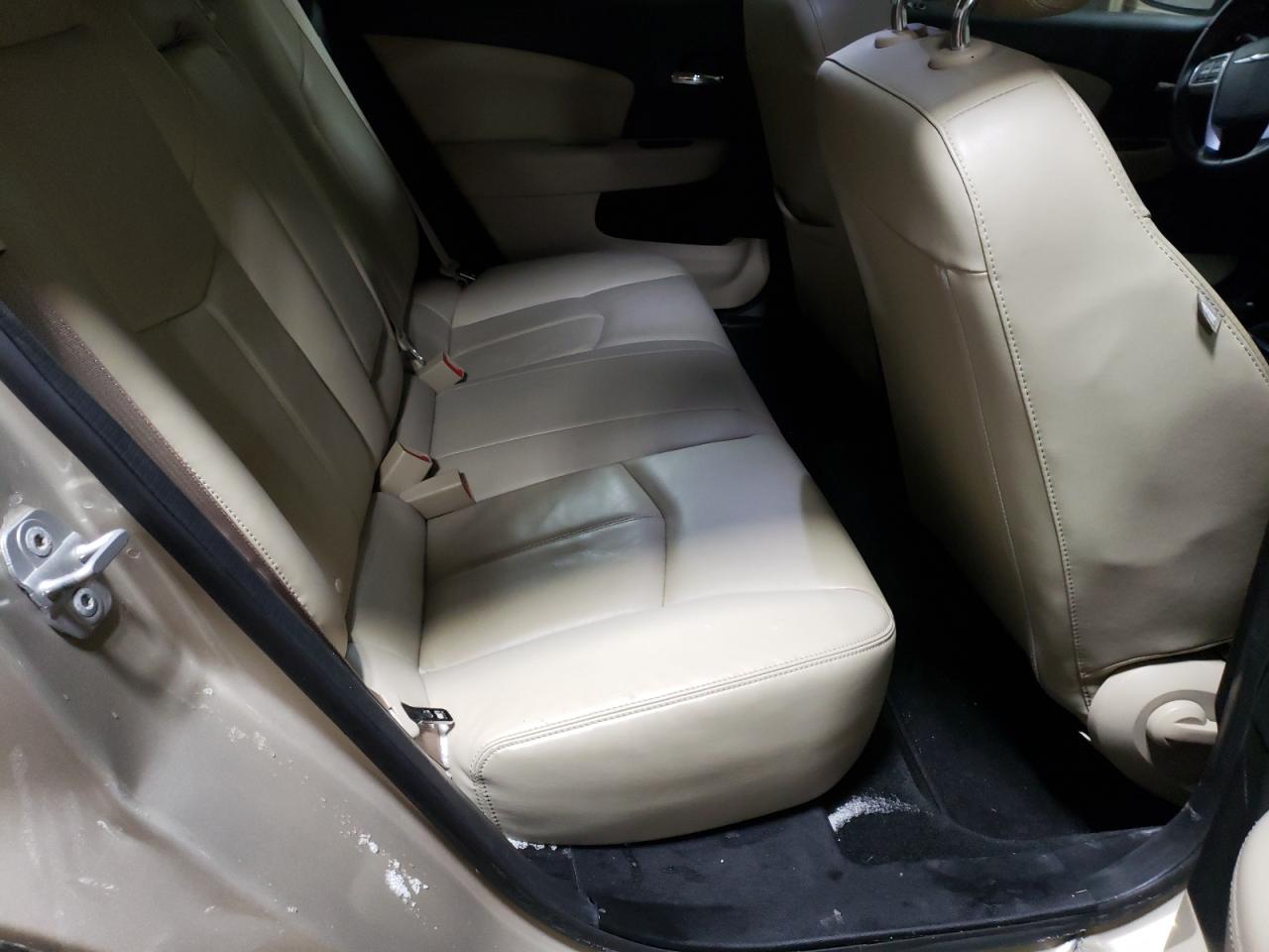 Photo 6 from auction – 2013 CHRYSLER 200 LIMITE with VIN 1C3CCBCG6DN578559
