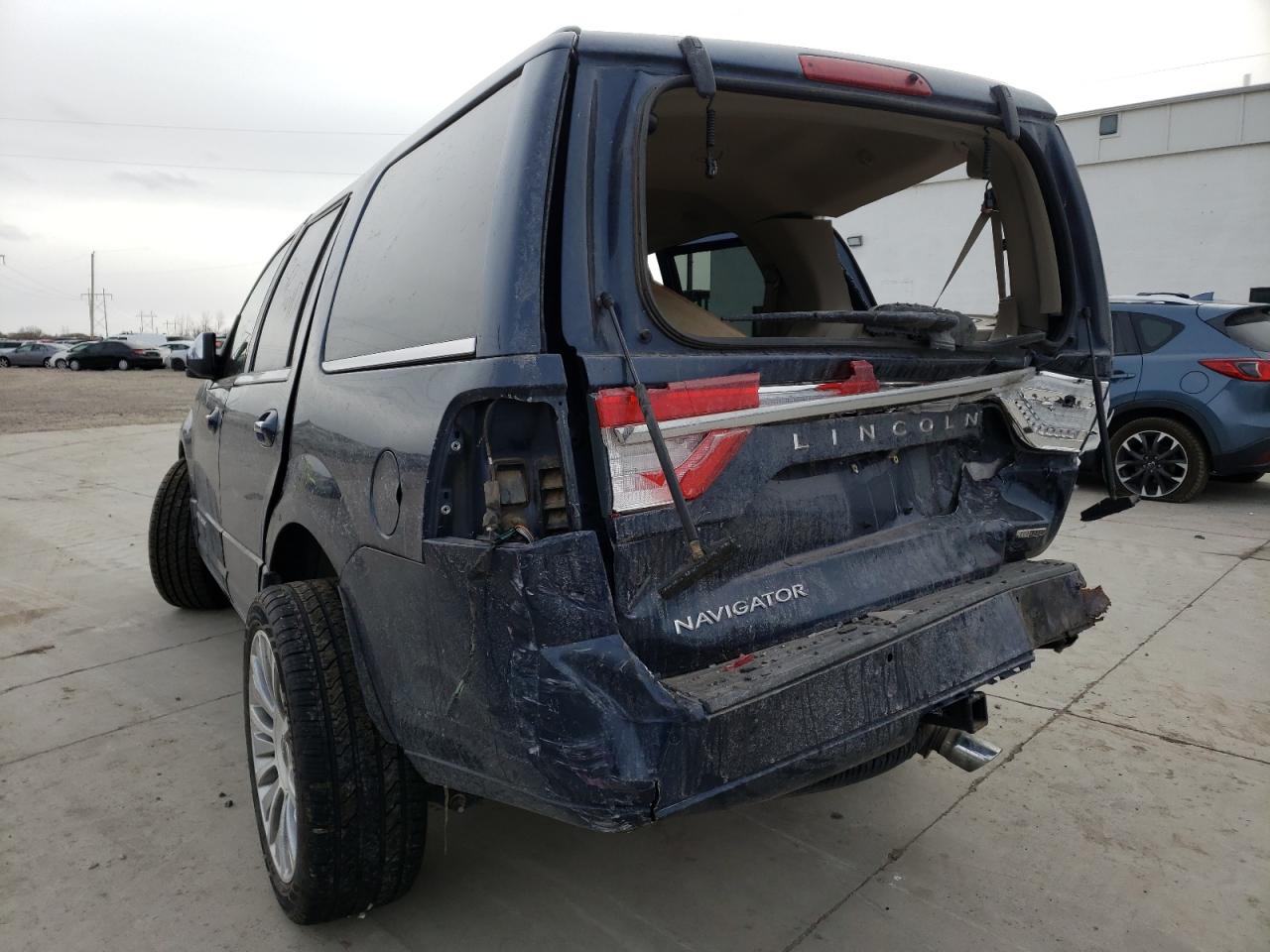 Photo 3 from auction – 2015 LINCOLN NAVIGATOR with VIN 5LMJJ2JTXFEJ11858