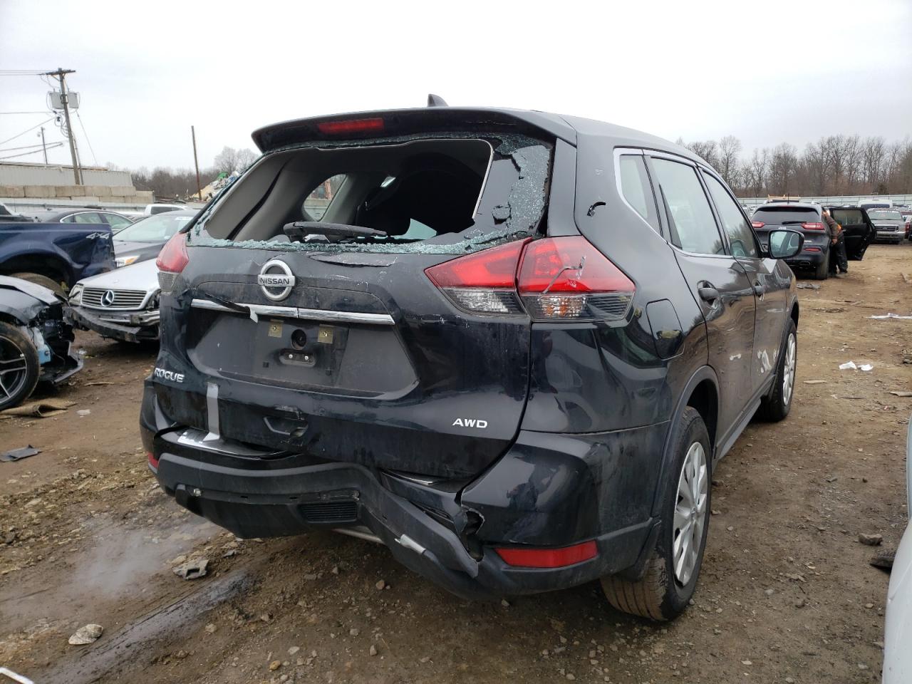 Photo 4 from auction – 2018 NISSAN ROGUE S with VIN KNMAT2MV4JP573151