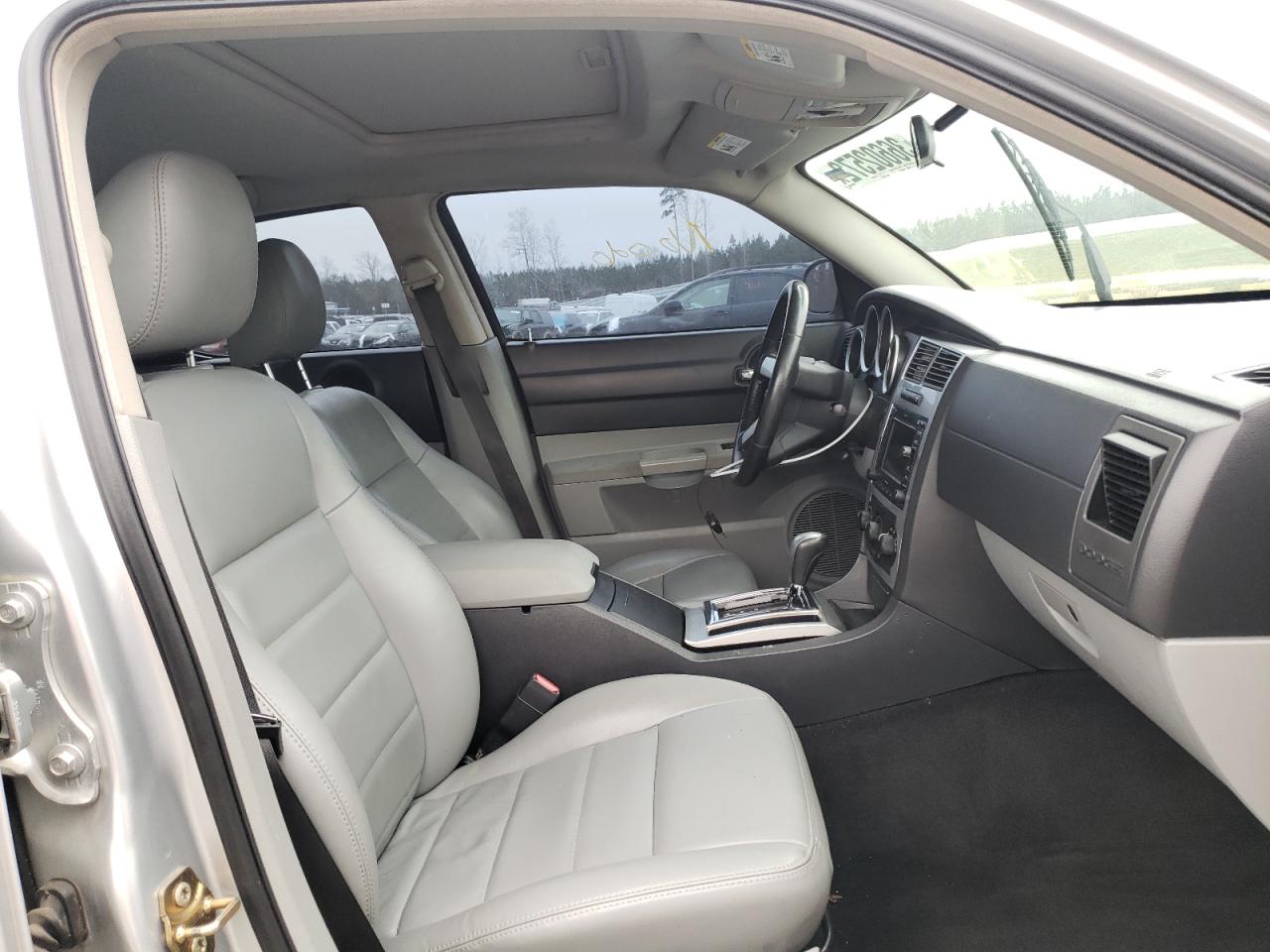 Photo 5 from auction – 2006 DODGE CHARGER R/ with VIN 2B3KA53H76H381999