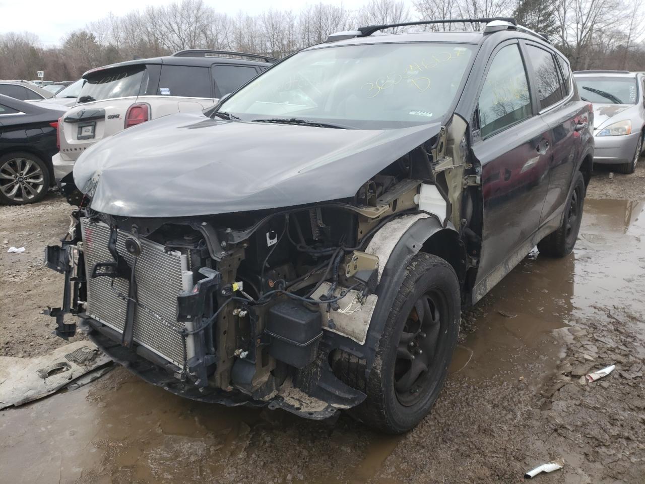 Photo 2 from auction – 2014 TOYOTA RAV4 LE with VIN 2T3BFREV7EW175574