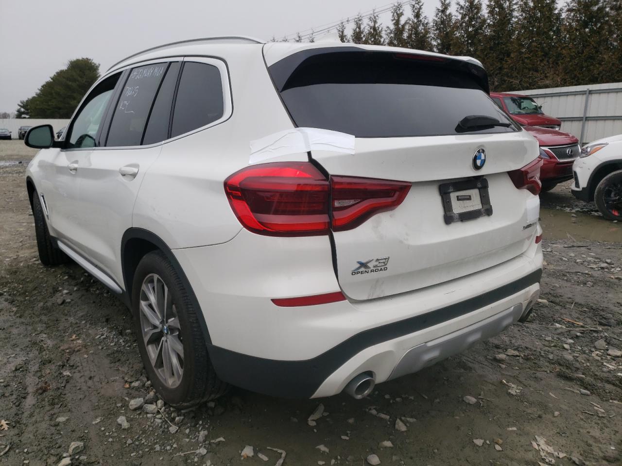 Photo 3 from auction – 2019 BMW X3 XDRIVE3 with VIN 5UXTR9C51KLR03532