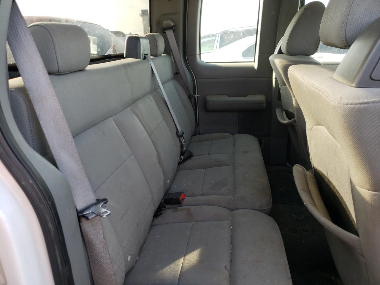 Photo 6 from auction – 2004 FORD F150 with VIN 1FTRX12W64NB12210
