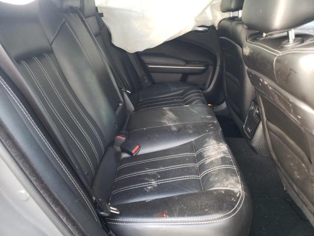 Photo 6 from auction – 2019 CHRYSLER 300 S with VIN 2C3CCABG8KH618139