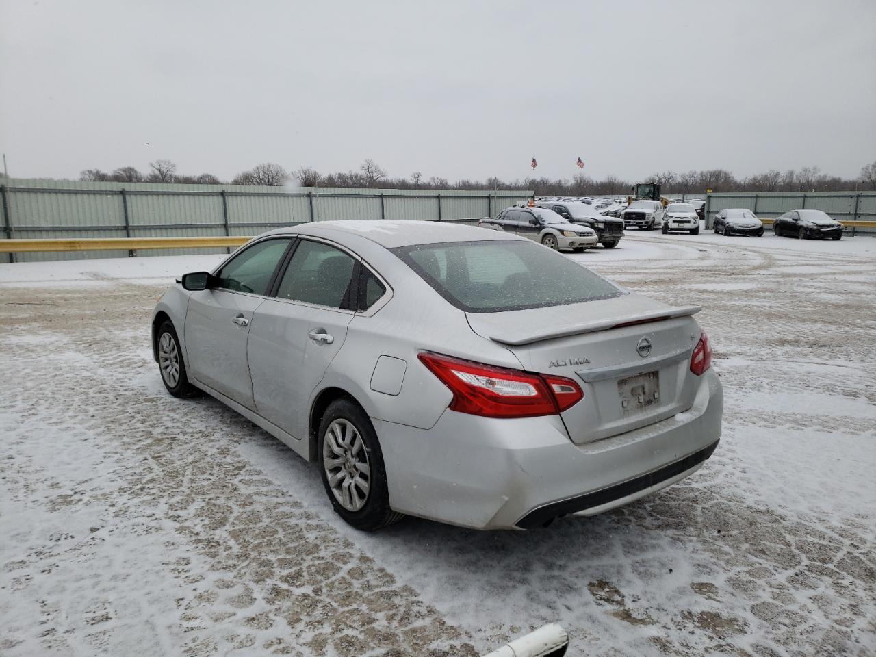Photo 3 from auction – 2016 NISSAN ALTIMA 2.5 with VIN 1N4AL3AP4GC155044