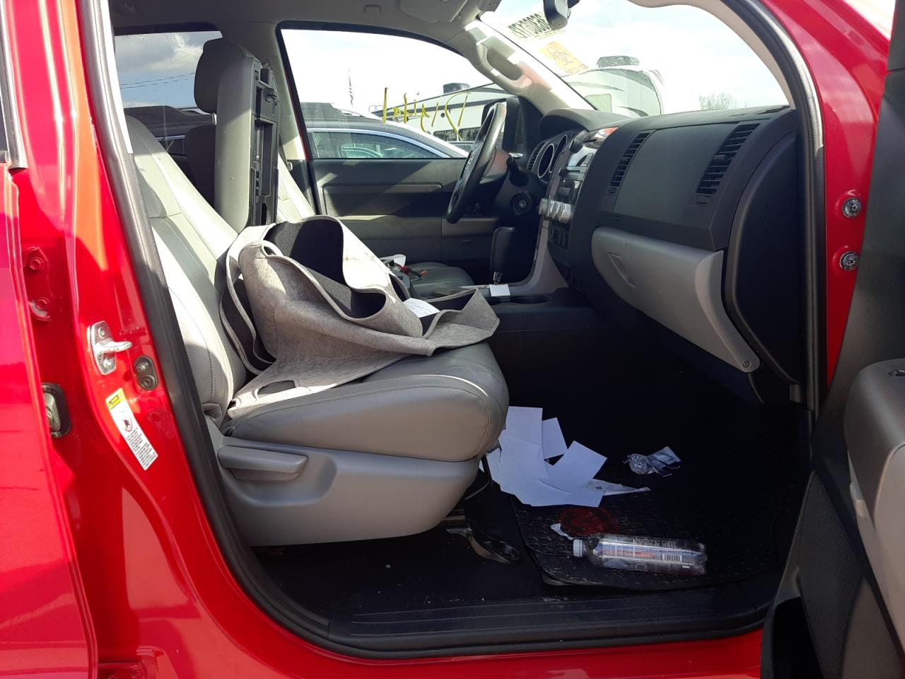 Photo 5 from auction – 2012 TOYOTA TUNDRA DOU with VIN 5TFRY5F16CX121334