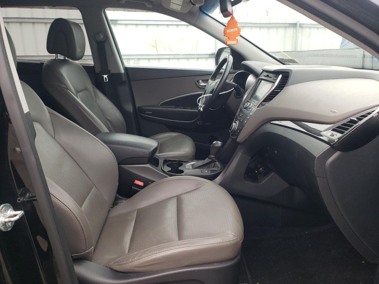 Photo 5 from auction – 2014 HYUNDAI SANTA FE G with VIN KM8SRDHF7EU069360