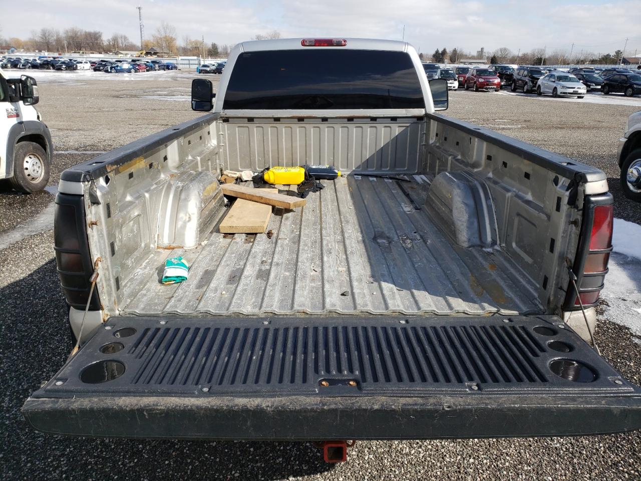 Photo 6 from auction – 2003 CHEVROLET SILVERADO with VIN 1GCJK34193E284769