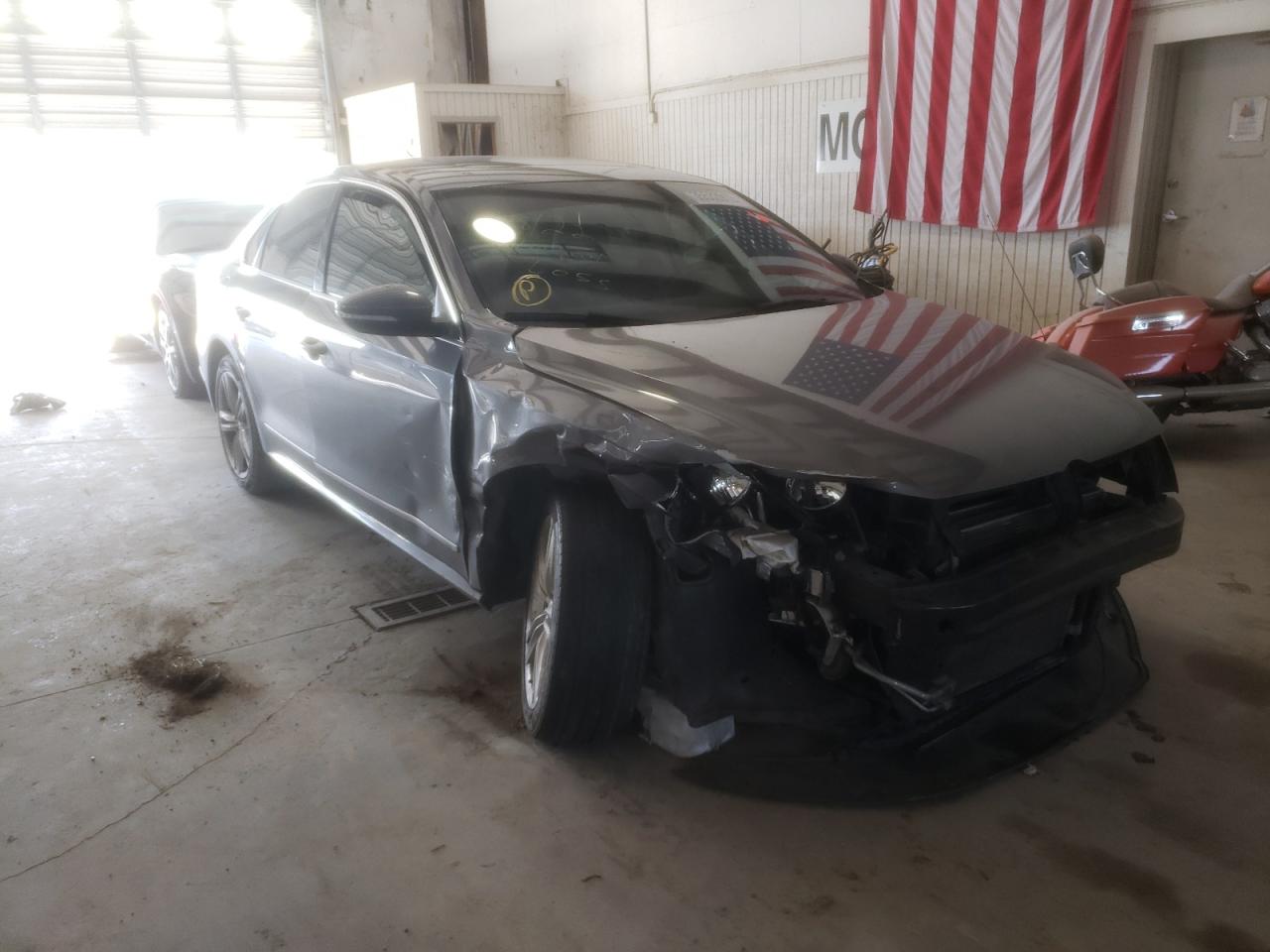 Photo 1 from auction – 2012 VOLKSWAGEN PASSAT SEL with VIN 1VWCN7A36CC012623
