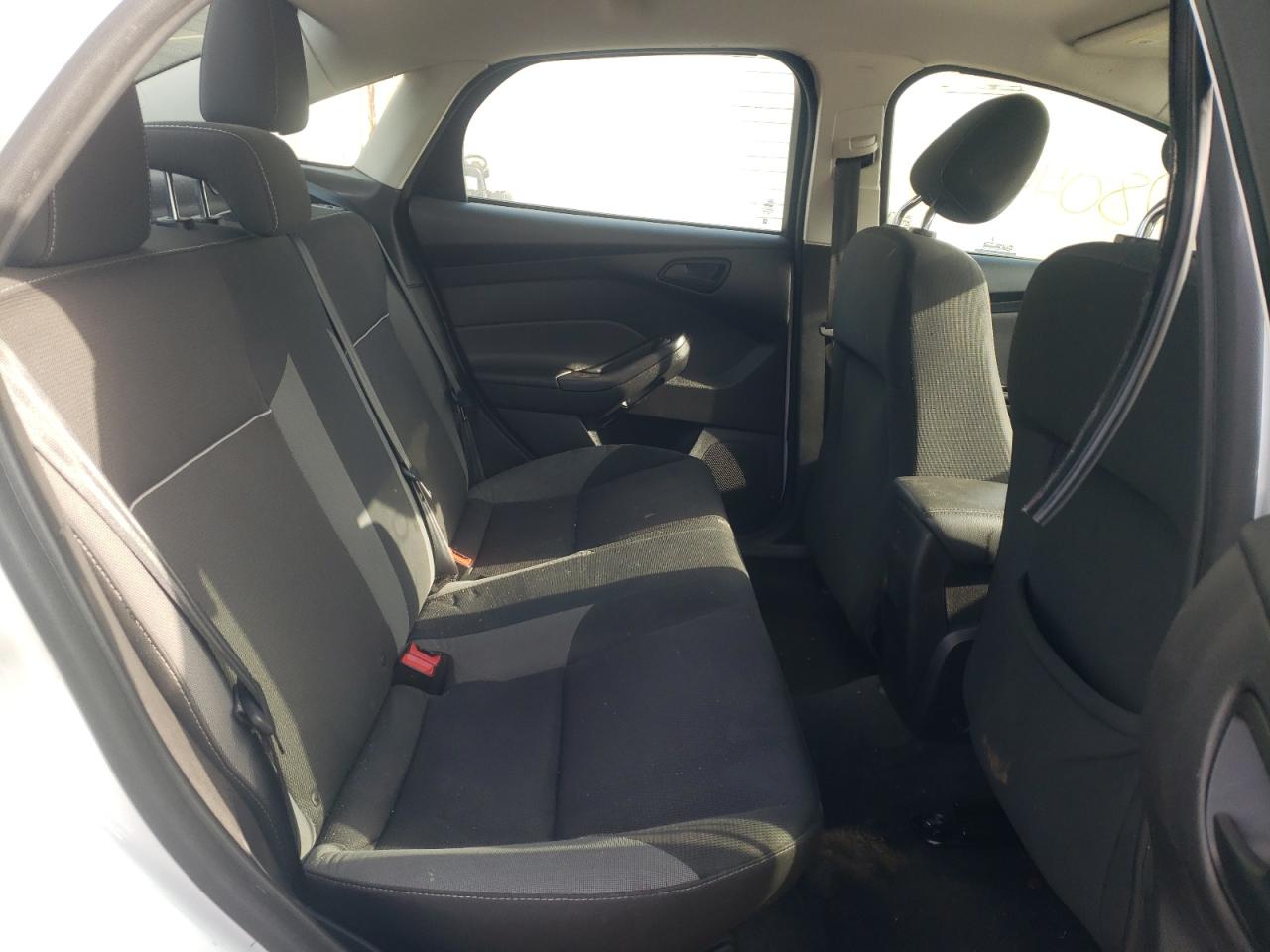 Photo 6 from auction – 2012 FORD FOCUS SE with VIN 1FAHP3F27CL212010
