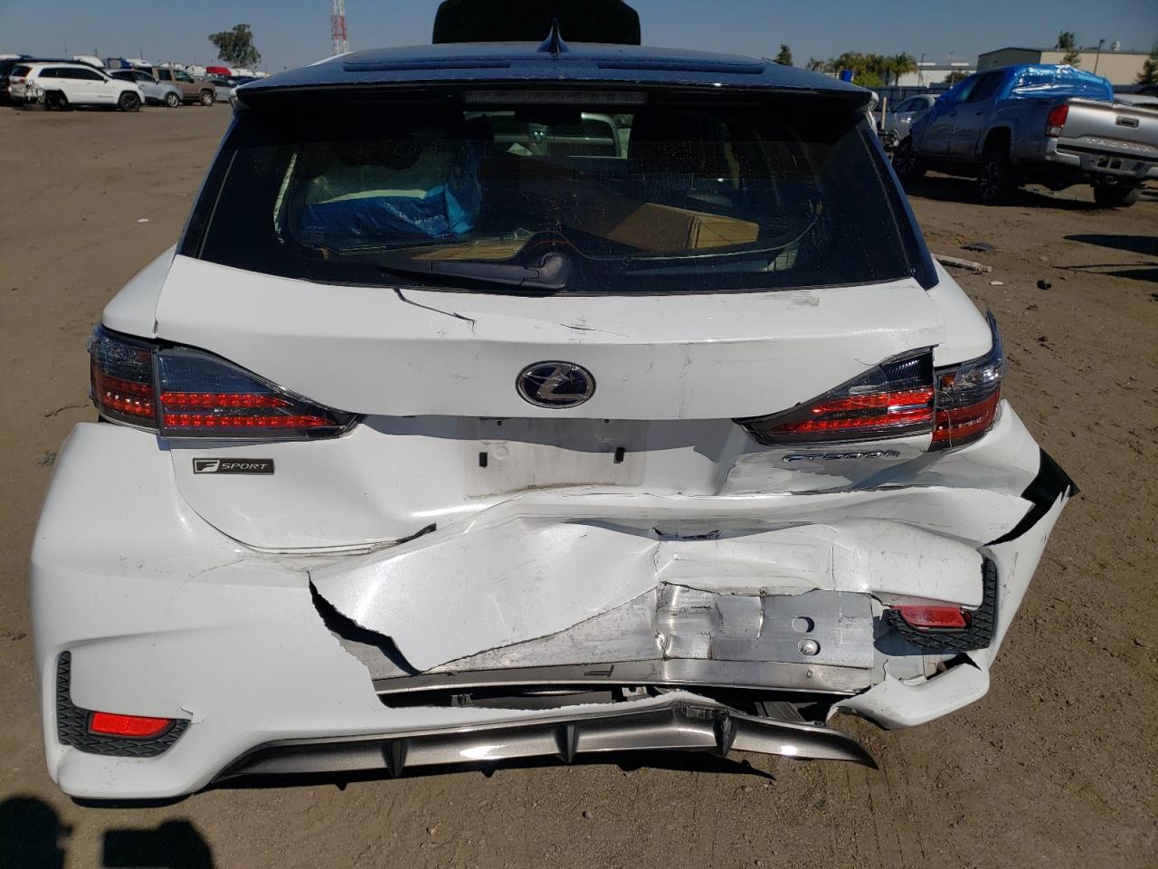Photo 9 from auction – 2015 LEXUS CT 200 with VIN JTHKD5BH6F2249072