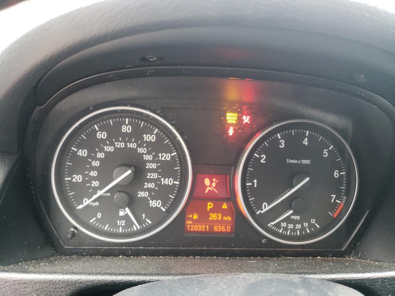Photo 8 from auction – 2014 BMW X1 XDRIVE2 with VIN WBAVL1C51EVY19634