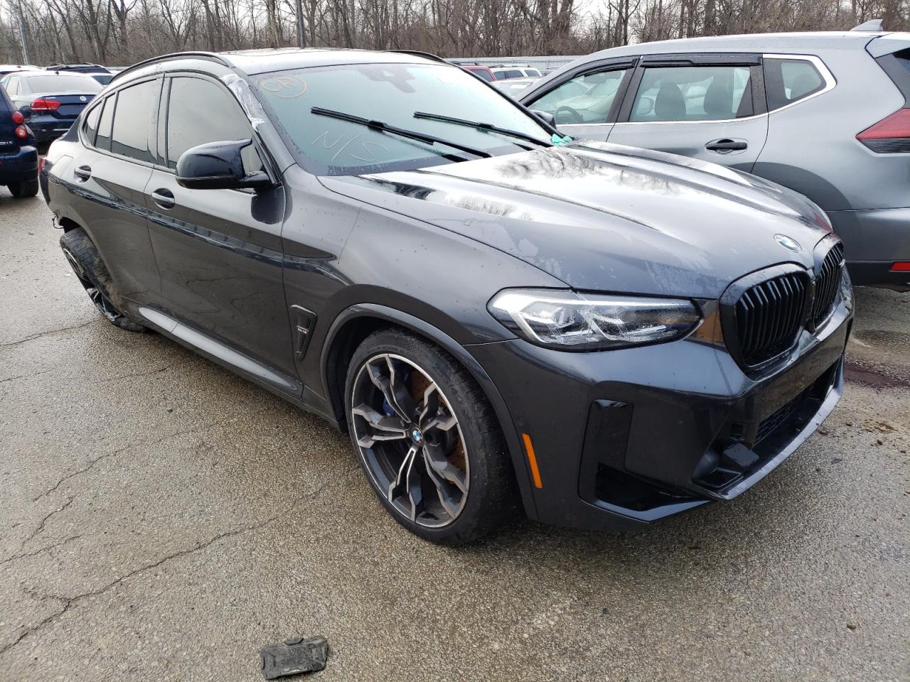 BMW X4 M 2022 with VIN 5YM23EC00N9J50841 - Photo from auction